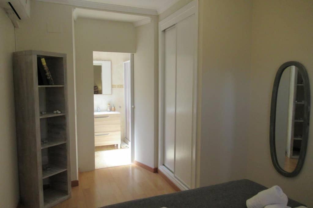 Appartement Center Cathedral Views & Free Wifi